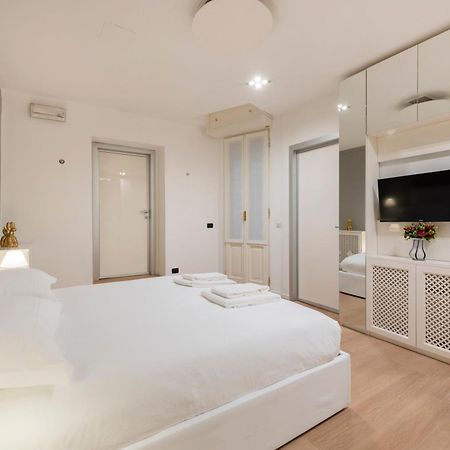 Milan Royal Suites Duomo Esterno foto