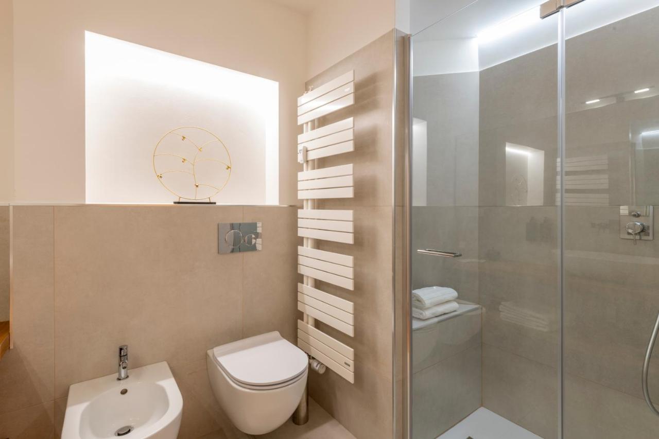 Milan Royal Suites Duomo Esterno foto